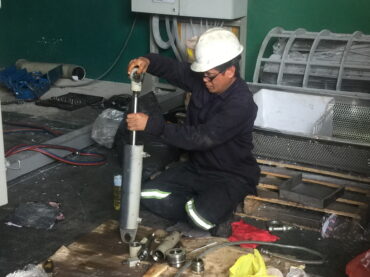 งานซ่อมเครื่องCrusher Machine